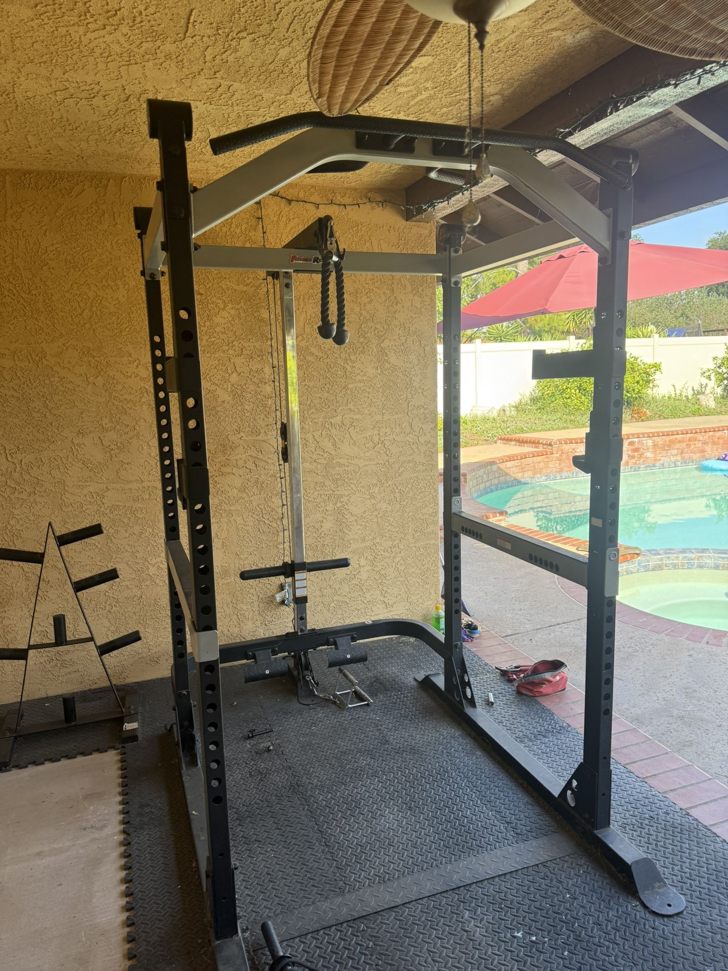 Power Cage With Pulley And Extras For Weights Training
