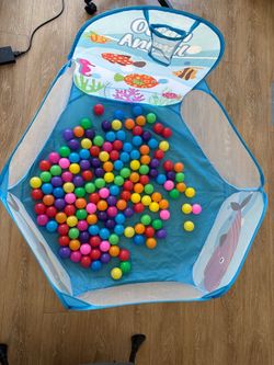 Ball pool playhouse