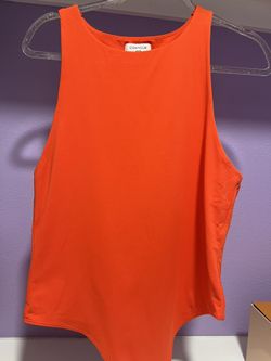 Aritzia Tank Orange XL