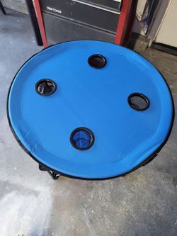 Foldable table