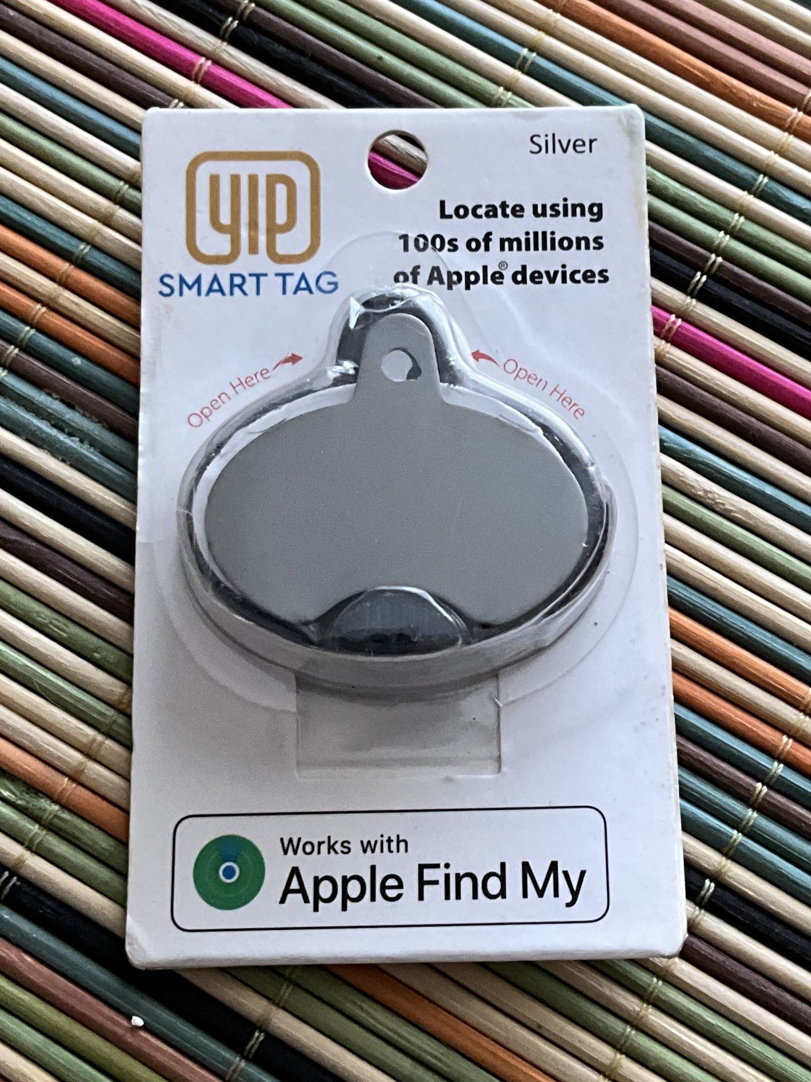 YIP Smart Tag Pet ID Tag & Tracker Silver - Works With Apple Find My