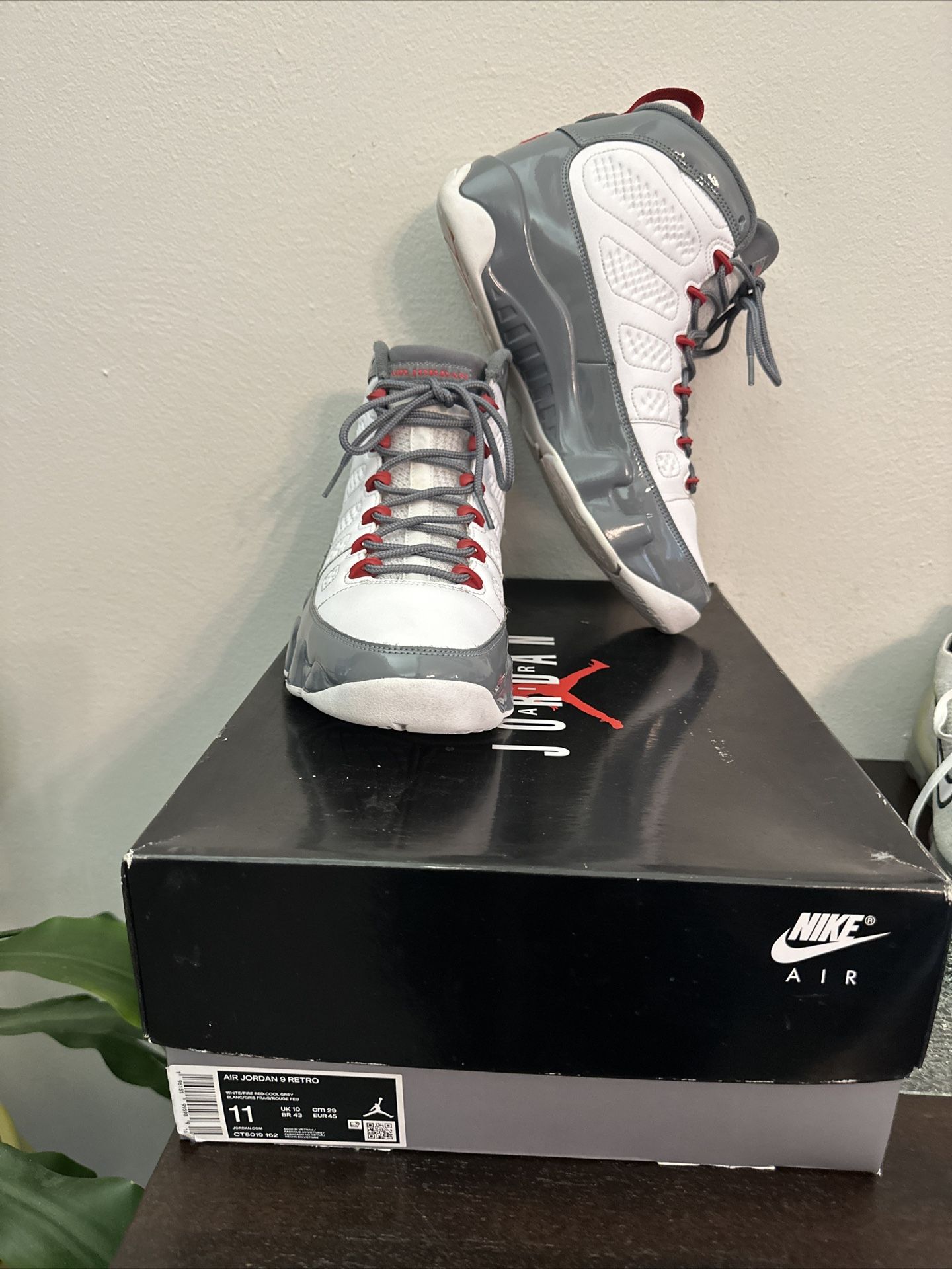 Size 11 Jordan Retro Mid Fire Red