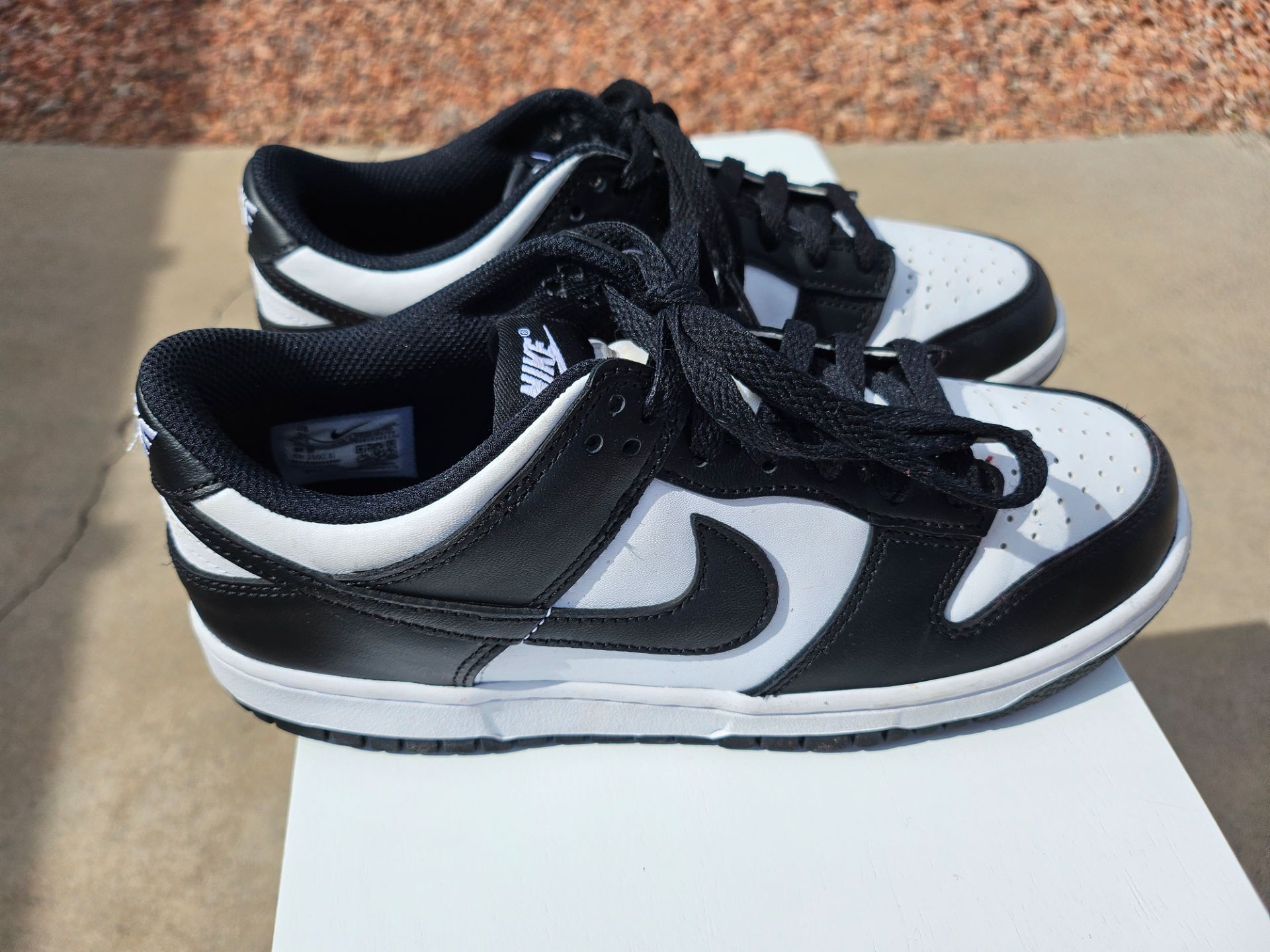 Nike Dunk Low Retro Men Size 7y or 8.5 women Black & White or Red & White.