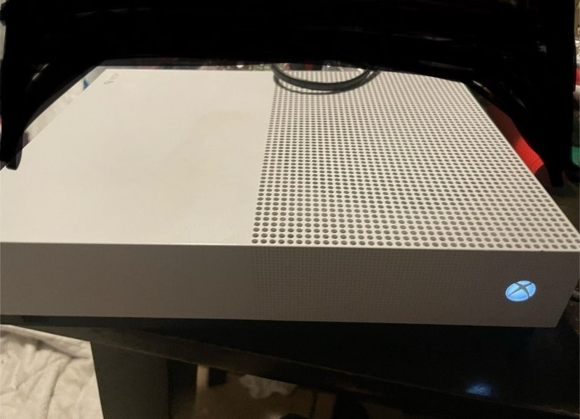 Xbox One S READ DESCRIPTION❗️❗️