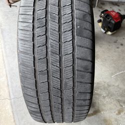 1 michelin defender LTX tire , 275/50/22