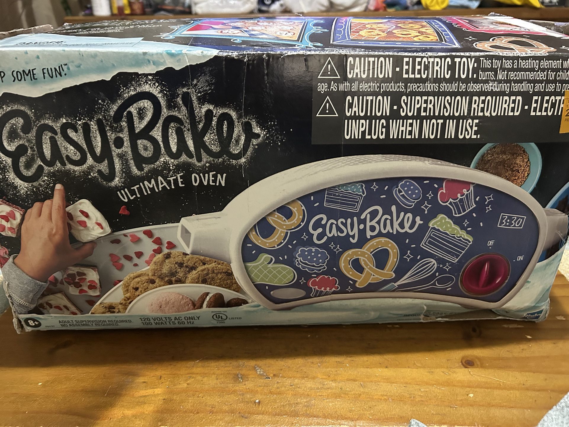 Ultimate Easy Bake Oven Set With Lots Of Extras