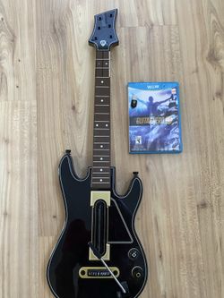 Guitar Hero Live (Wii U, 2015) Bundle Game & Guitar w/wireless Dongle Activision