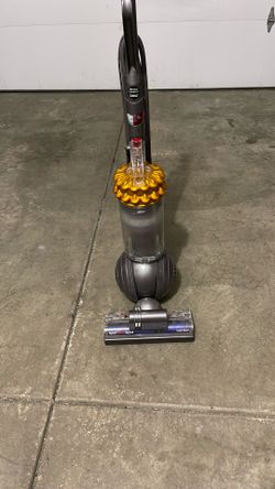 Dyson Vacuum 