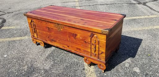 Cedar chest on wheels