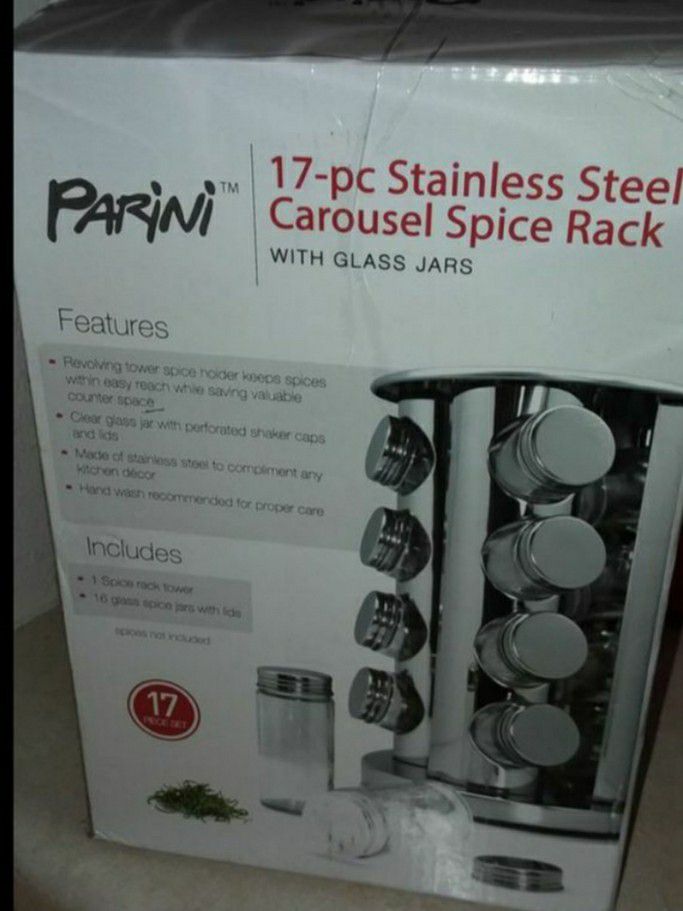 17 Pc Stainless Steel Carousel Spice Rack with Glass Jars