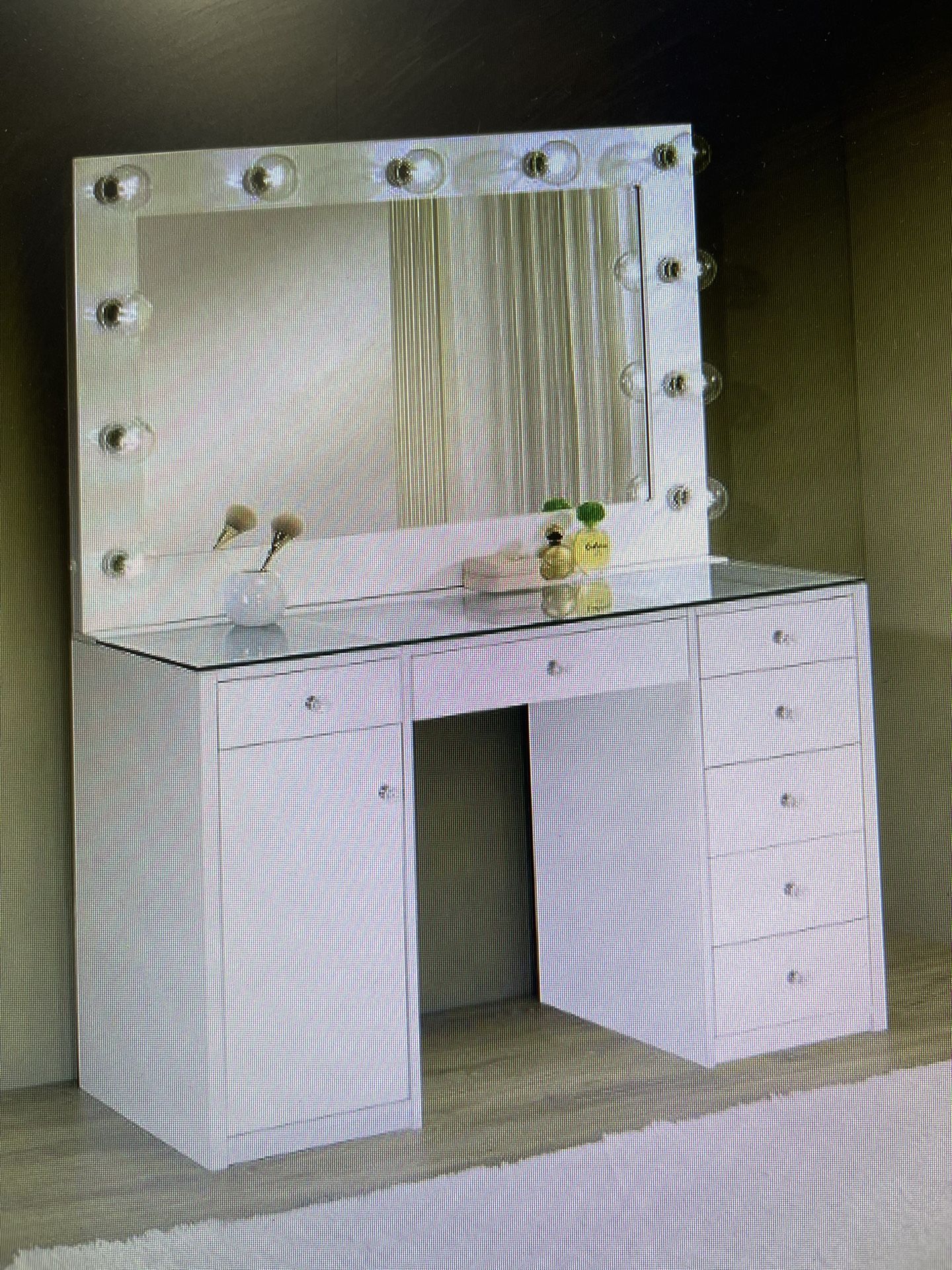 7 Drawer Glass Top Vanity 