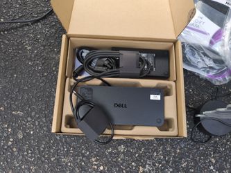 Dell Docking Station with Power Adapter