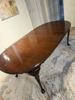 Authentic Ethan Allen Georgian Court solid cherry dining table