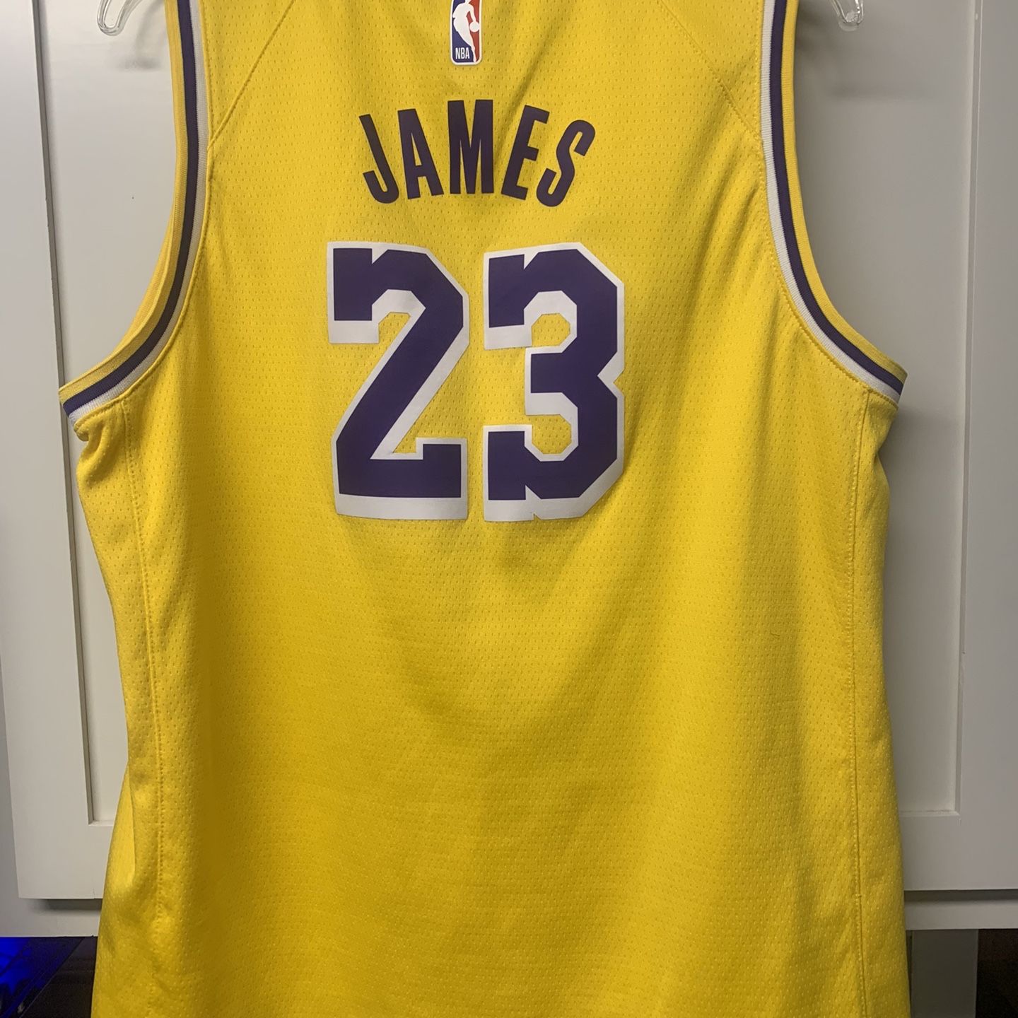 Lebron James Authentic Jersey Bundle Swingman LA Lakers XL for Sale in San  Antonio, TX - OfferUp