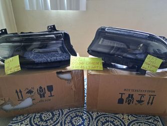 2021  Dodge CHARGER RT  OEM HEADLIGHTS