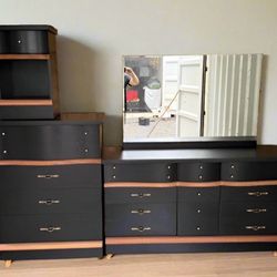 4 Piece Vintage 60’s Mid Century Modern Bedroom Set 
