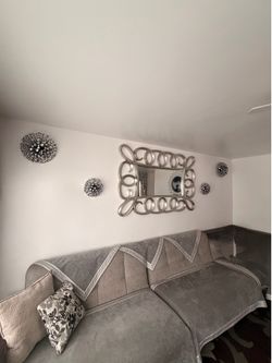 Wall mirrors