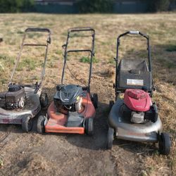 Honda Lawn Mower Britain Runs Very Well $400 For All Three Of Them Very Good Deal
