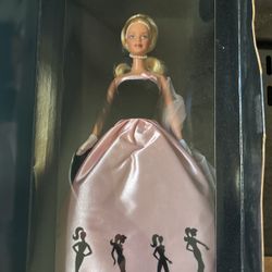 Barbie Timeless Silhouette 