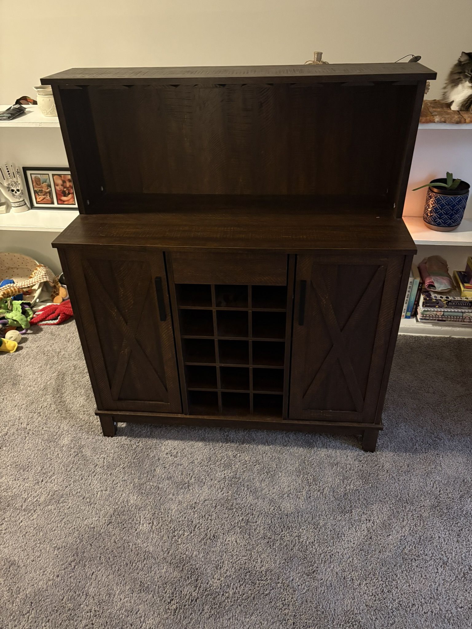 Bar/coffee Hutch