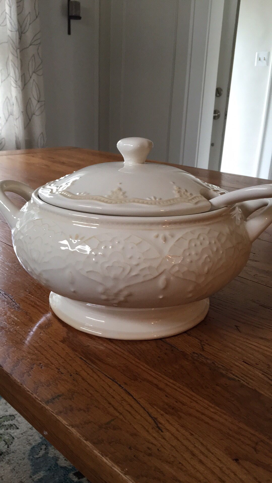 Pioneer Woman Soup Tureen