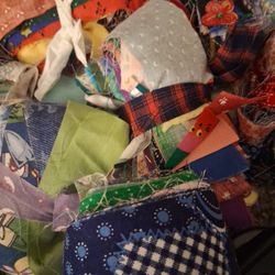 Fabric Snippets 1000+ Pieces