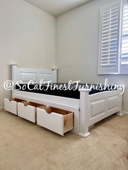 White Full Bed With Mattress And Drawers