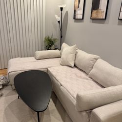 Couch/living Room Set