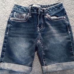Girls Size 10 Mudd Shorts 