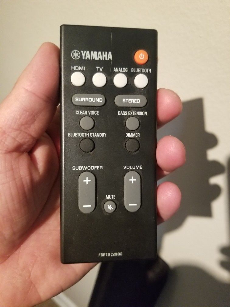 YAMAHA ATS 1060 SOUNDBAR WITH BUILT IN WOOFERS for Sale in Las Vegas