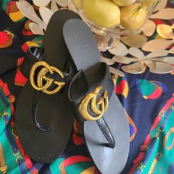 Gucci Slides Size 8 USA, 6 UK