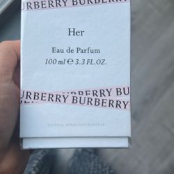 Burberry Her Eau De Perfume
