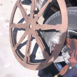 Wagon wheels for decorations