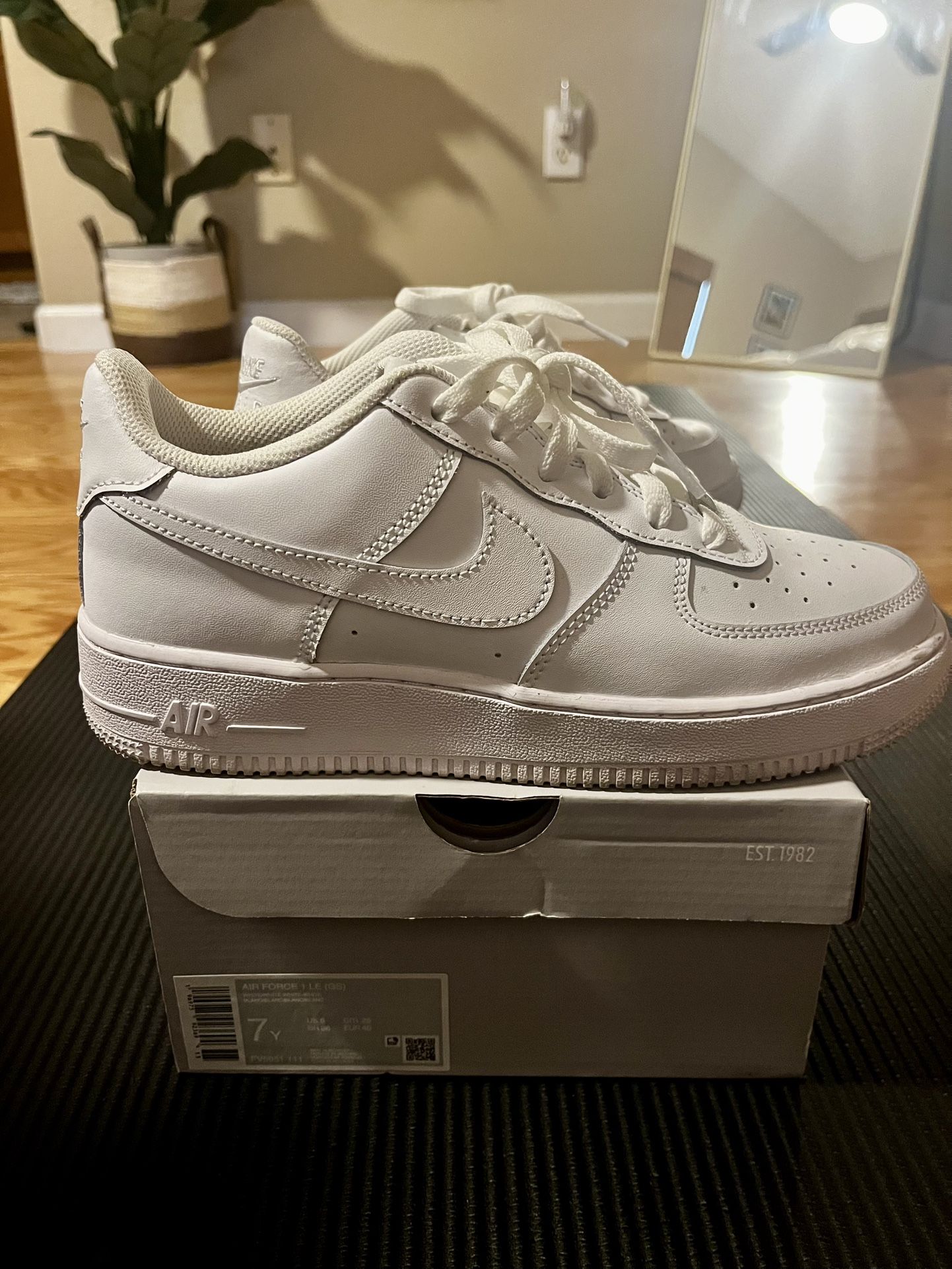 Nike Air Force 1