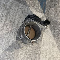 OEM Infiniti G35 Hitachi Throttle Body