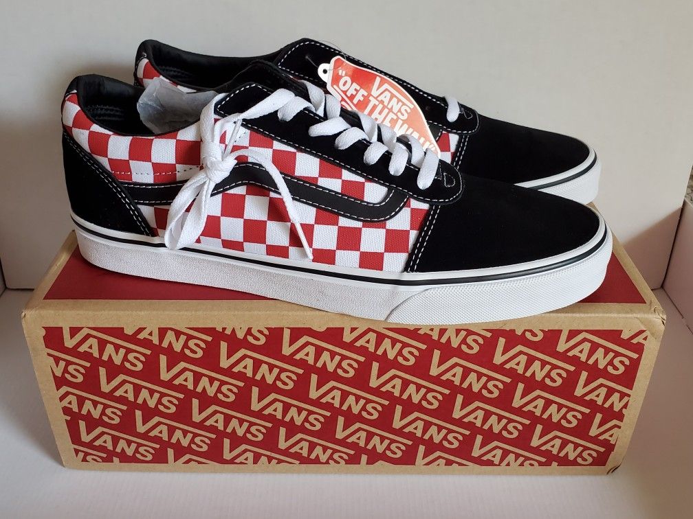 Checkerboard Vans Red and black