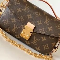 Louis Vuitton monogram messenger bag