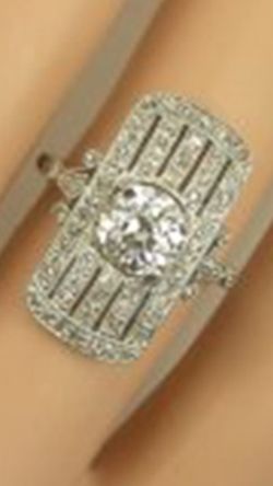 HALO DESIGN LADIES RING STAMPED 925 STERLING SILVER WITH CUBIC ZIRCONIA SIZE 81/2,9