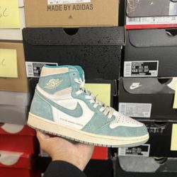 Jordan Turbo Green 1s size 8.5 USED But Clean