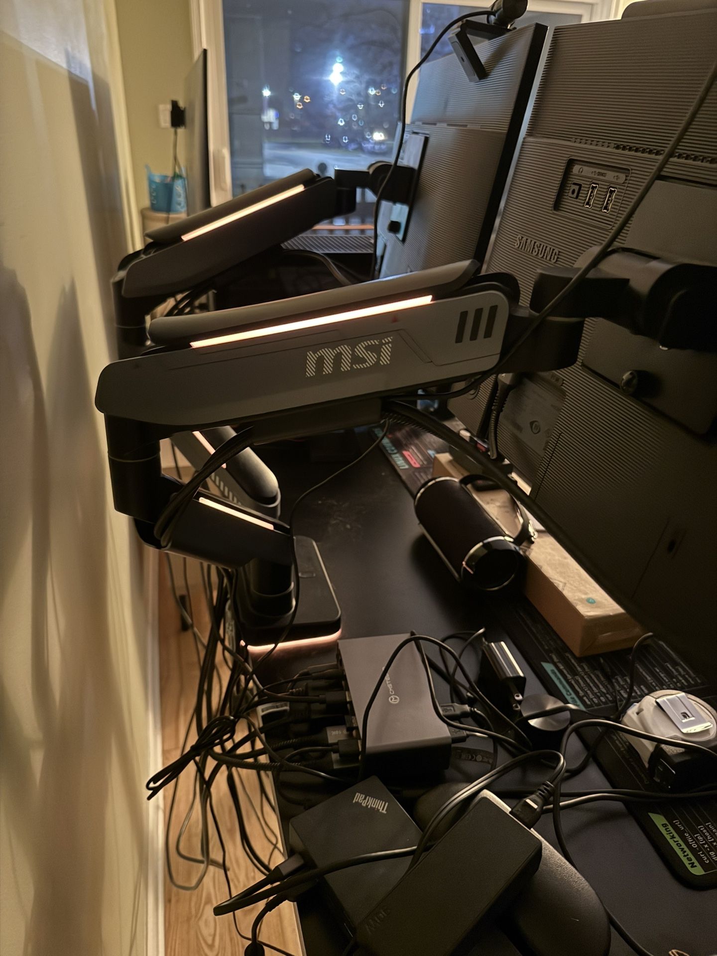 MSI - MT201DR V2 Dual Monitor Arm