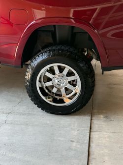 FITTIPALDI 20x12 on 35 Universal 6 LUG 99% NEW TPMS INCLUDED