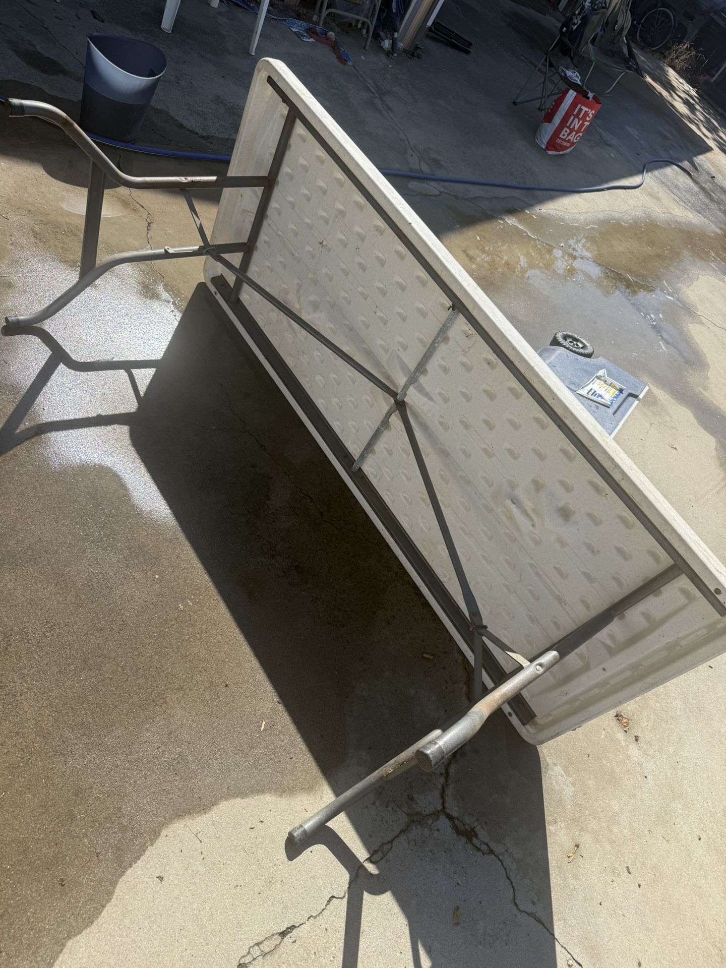 6ft White Table…. 30$