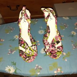 Qupid heels size 7 nee