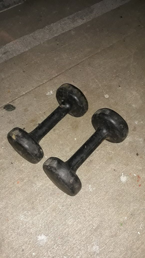 2 Dumbells 10 Lbs each