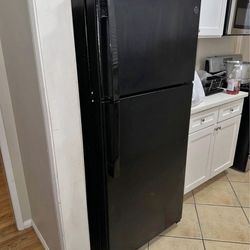 Black GE Refrigerator