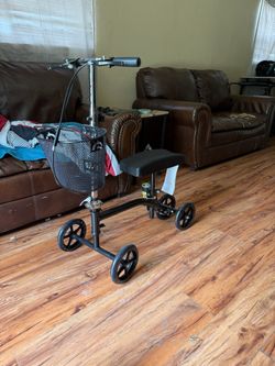 Knee scooter
