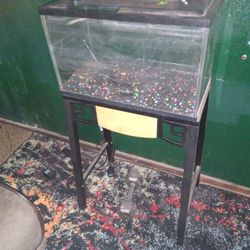 Fishtank  Comes With Rocks And Light And Stand