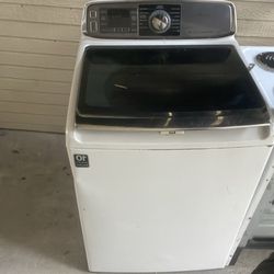White used - Washing machine Works Great Ready for pick up
