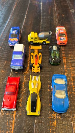 Hot Wheels lot of 9