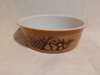Vintage Pyrex Baking Dish - OLD ORCHARD